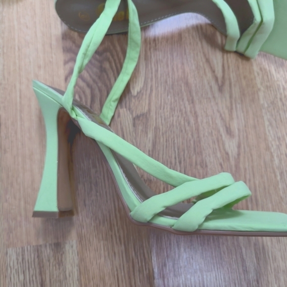 Neon Green / Yellow Strappy High Heels - Picture 4 of 4